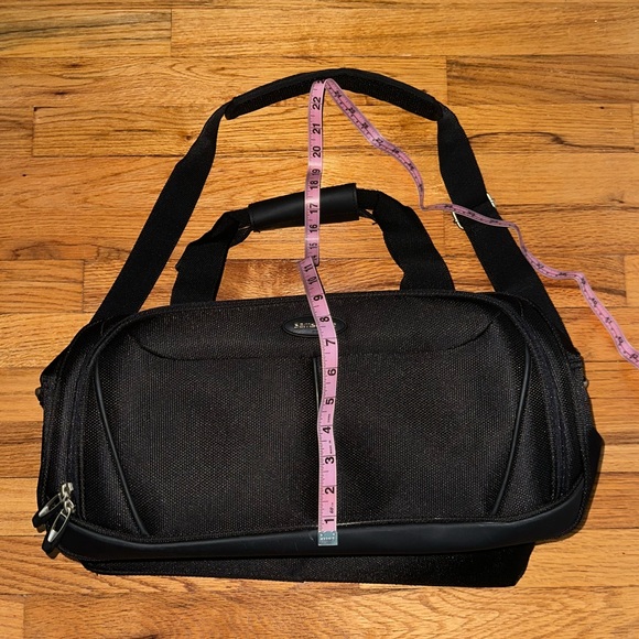 Samsonite Softside Luggage/Suitcase/Carryon/Travel Tote/Overnighter/Weekend Bag - Picture 4 of 13